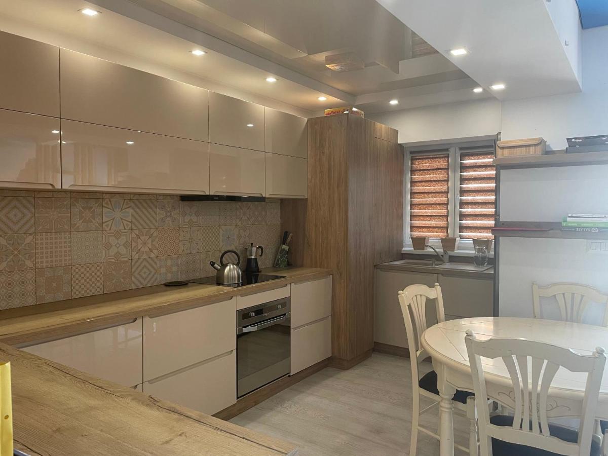 Happy Time 1 Apartment เปโตรชานิ ภายนอก รูปภาพ